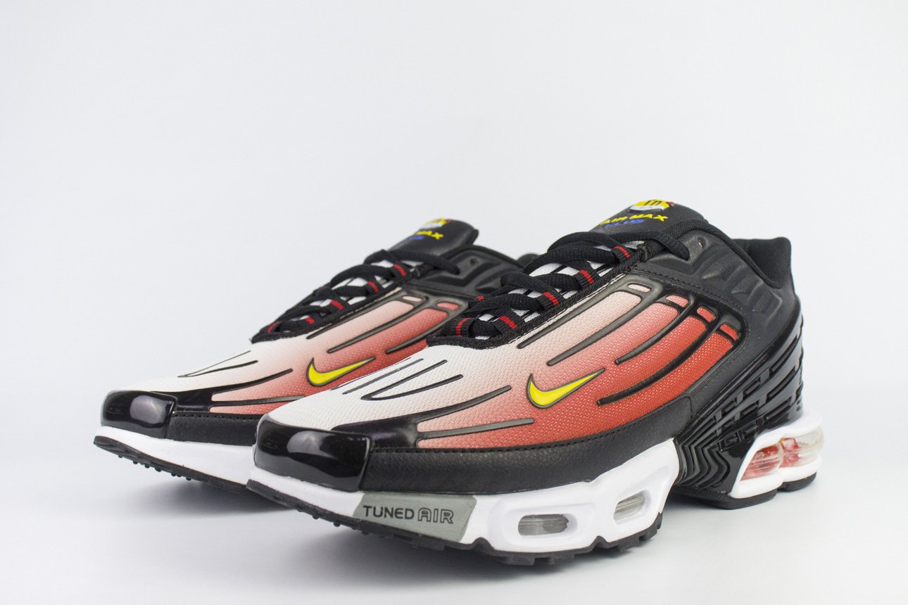 Nike air max plus shop 3 white black red